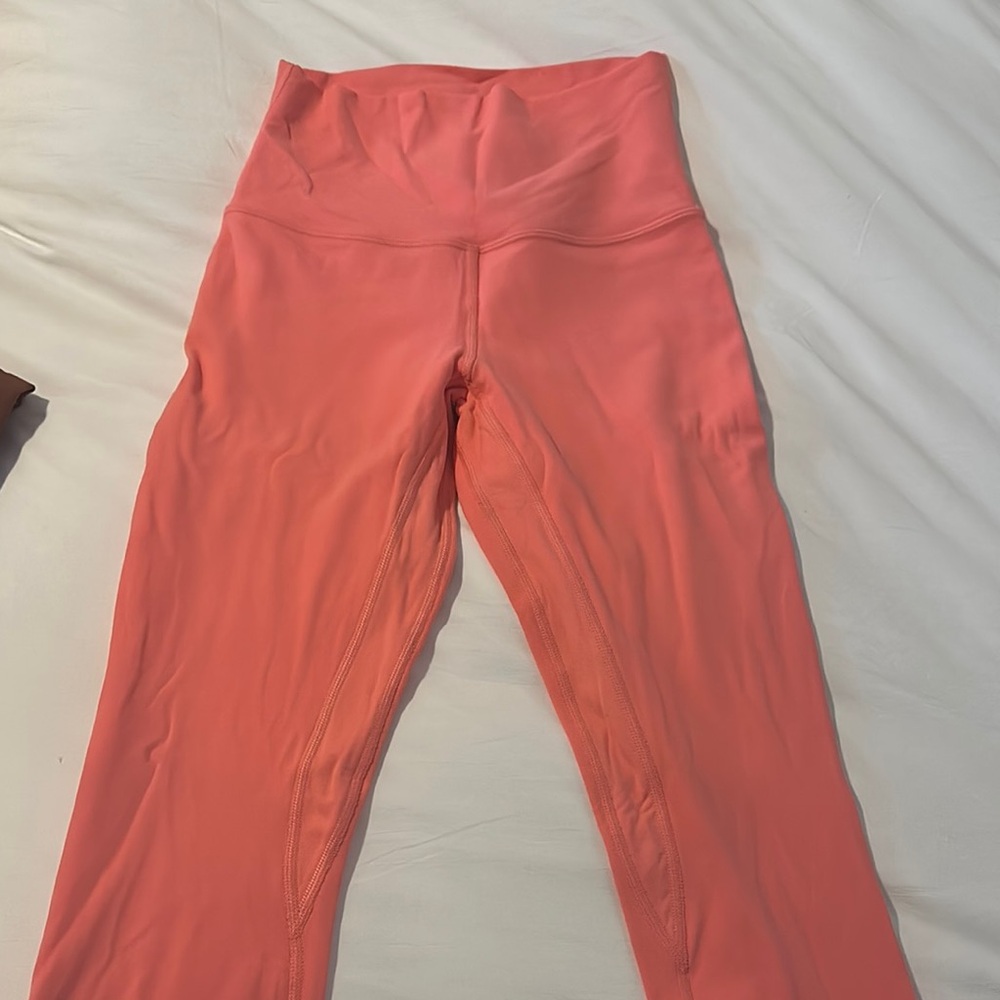 Lululemon Align Leggings 23” Crop in Rasberry Cream Size 4
